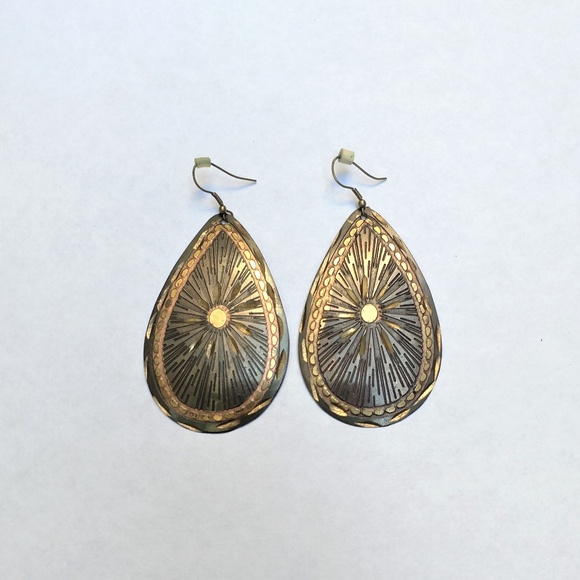 Brass earrings with gold etching - Picture 1 of 1